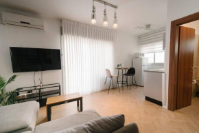 Ben Yehuda Duplex Apartment By Nimizz